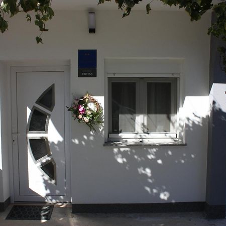 Studio Apartman Tristan Zadar Exterior foto